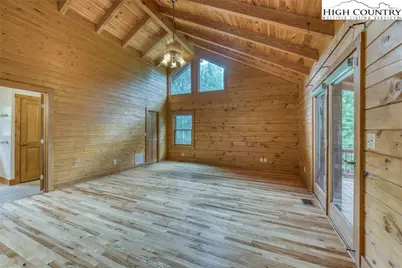 5023 Elk Park Highway, Elk Park, NC 28622 - Photo 12