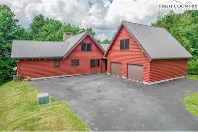 5023 Elk Park Highway, Elk Park, NC 28622 - Photo 2