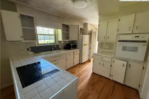 1824 Chrosaro Pl, Lenoir, NC 28645 - Photo 6