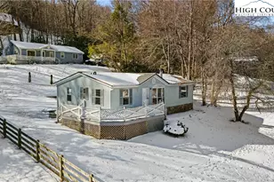 111 Oxford Ln, Blowing Rock, NC 28605 - Photo 44