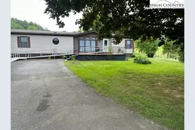 32 Stoneacres Lane, Independence, VA 24348 - Photo 2