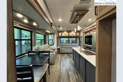 195 Finch Way, West Jefferson, NC 28694 - Photo 4