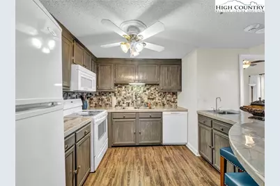 303 Sugar Top Drive #2816, Sugar Mountain, NC 28604 - Photo 6