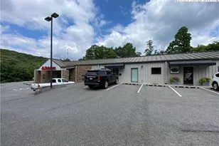 875 Mt Jefferson Rd, West Jefferson, NC 28694 - Photo 2