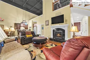 201 Jefferson Station Pl, West Jefferson, NC 28694 - Photo 22