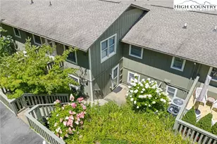 214 Village Grn, Blowing Rock, NC 28605 - Photo 2