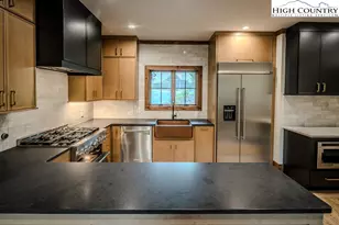 952 Sweetgrass Dr, Blowing Rock, NC 28605 - Photo 14