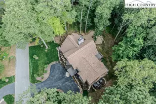 952 Sweetgrass Dr, Blowing Rock, NC 28605 - Photo 42