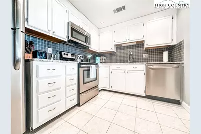 303 Sugar Top Drive #3329, Sugar Mountain, NC 28604 - Photo 8