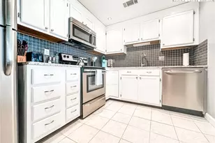 303 Sugar Top Dr, Sugar Mountain, NC 28604 - Photo 8