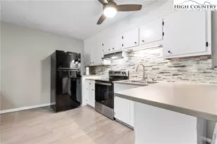 1469 W King St, Boone, NC 28607 - Photo 6