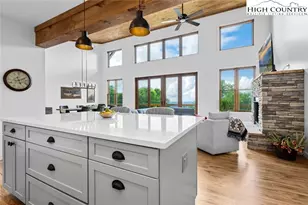 124 Holly Ln, Beech Mountain, NC 28604 - Photo 18