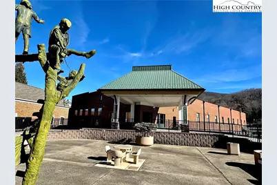 215 S Jefferson Station Place #212, West Jefferson, NC 28694 - Photo 2