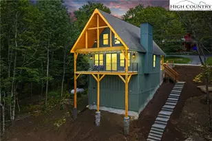 1017 Charter Hills Rd, Beech Mountain, NC 28604 - Photo 2