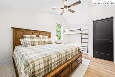 1017 Charter Hills Road, Beech Mountain, NC 28604 - Photo 24