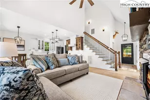 1017 Charter Hills Rd, Beech Mountain, NC 28604 - Photo 12