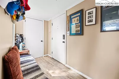 200 Glenwood Lane Lane #J33, Sugar Mountain, NC 28604 - Photo 6