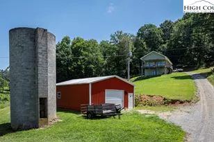 836 Hidden Valley Ln, Independence, VA 24348 - Photo 14