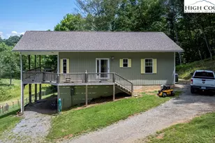 836 Hidden Valley Ln, Independence, VA 24348 - Photo 4