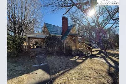 2562 US Highway 221, Jefferson, NC 28640 - Photo 2