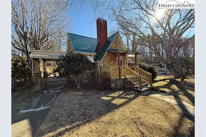 2562 US Highway 221, Jefferson, NC 28640 - Photo 4