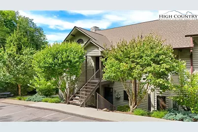 461 Waterside Drive #4, Blowing Rock, NC 28605 - Photo 2