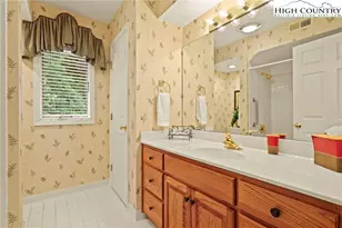 461 Waterside Dr, Blowing Rock, NC 28605 - Photo 20