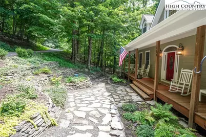 123 Laura Avenue, West Jefferson, NC 28694 - Photo 2