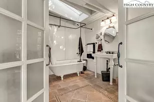 133 Wild Apple Dr, Blowing Rock, NC 28605 - Photo 18