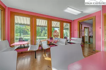 215 Long Street, Jefferson, NC 28640 - Photo 14