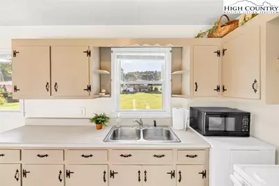 133 Brook Lane, West Jefferson, NC 28694 - Photo 18