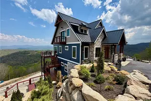 132 Sun Peaks Trl, Beech Mountain, NC 28604 - Photo 2