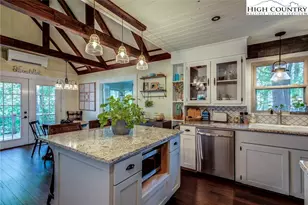 528 Bear Ridge Trail, Fleetwood, NC 28626 - Photo 18