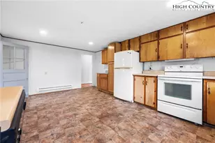 169 Railroad St, Newland, NC 28657 - Photo 28