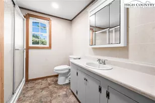 169 Railroad St, Newland, NC 28657 - Photo 14