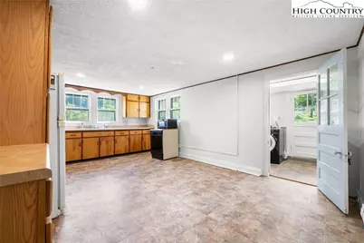 169 Railroad Street, Newland, NC 28657 - Photo 24