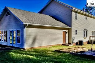 1371 West Buffalo Rd Hwy, West Jefferson, NC 28694 - Photo 8