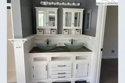 1371 West Buffalo Rd Highway, West Jefferson, NC 28694 - Photo 26