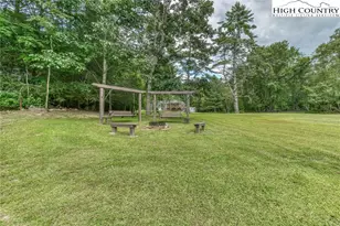 8186 Nc Hwy 183 Hwy, Newland, NC 28657 - Photo 38