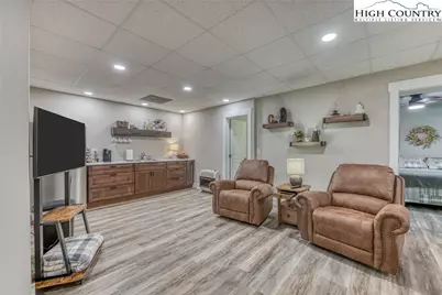 8186 Nc Hwy 183 Highway, Newland, NC 28657 - Photo 20