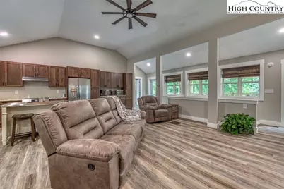 8186 Nc Hwy 183 Highway, Newland, NC 28657 - Photo 12