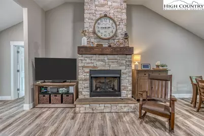 8186 Nc Hwy 183 Highway, Newland, NC 28657 - Photo 8