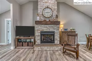 8186 Nc Hwy 183 Hwy, Newland, NC 28657 - Photo 8