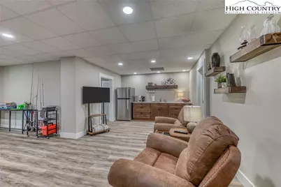 8186 Nc Hwy 183 Highway, Newland, NC 28657 - Photo 22