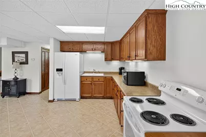 233 Lakeview Place #D-2, Jefferson, NC 27640 - Photo 38