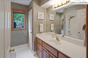 140 Manor View Ln, Blowing Rock, NC 28605 - Photo 20