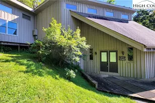 297 Old Turnpike NW Rd, Banner Elk, NC 28604 - Photo 2