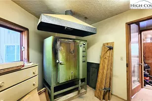 297 Old Turnpike NW Rd, Banner Elk, NC 28604 - Photo 18