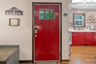 1375 Stoney Brook Ln, Boone, NC 28607 - Photo 2