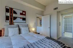 303 Sugar Top Dr, Sugar Mountain, NC 28604 - Photo 10